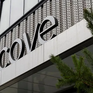 Cove Landmark Pinnacle Лондон