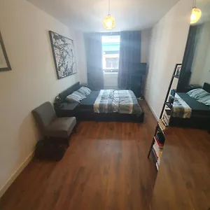 Double With Shared Bathroom London